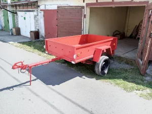 Прицеп металлический для легкового автомобиля