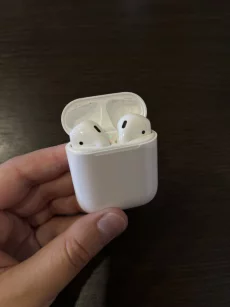 AirPods 2 оригинал. A2031
