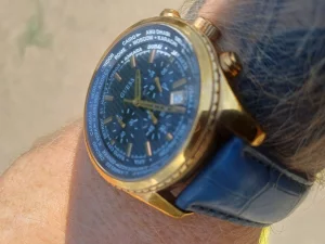 Часы GUESS