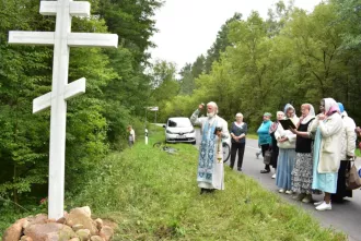 В Редком Роге и Орсичах Бобруйского района появились освящённые поклонные кресты