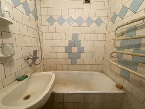 3-комн. квартира в кирп. доме с видом на гор. парк по ул. Энгельса