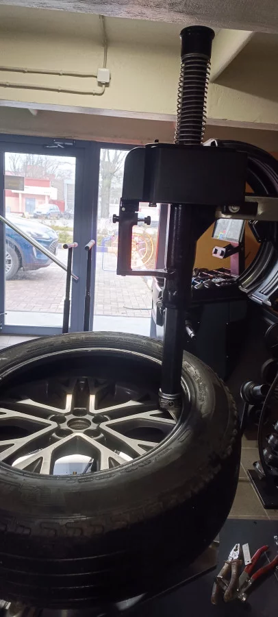 Шиномонтаж мастер