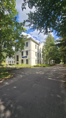 Здание для коммерческой деятельности