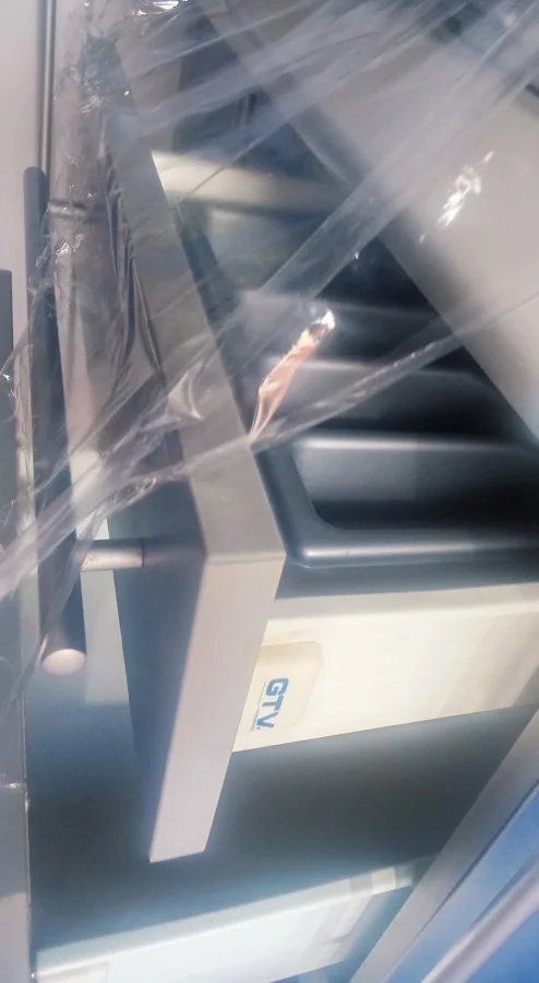 Кухню угловую Blue metallic с мойкой кранами