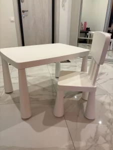 Практически новый детский столик и стульчик IKEA