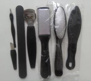 Тёрка Titania( Германия ) и набор ( Китай) для педикюра.