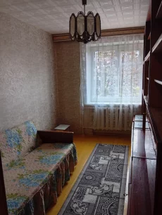 3-х комнатную квартиру на длительный срок