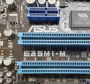 Материнская плата ASUS E35M1-M