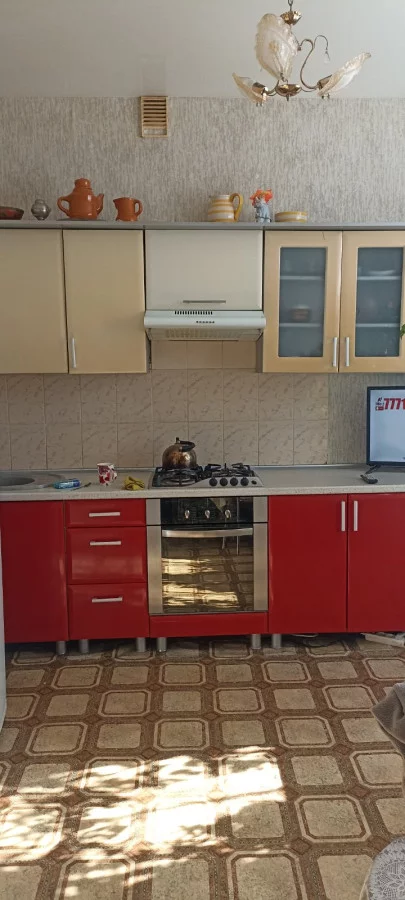 Просторная трехкомнатная квартира в Осиповичах