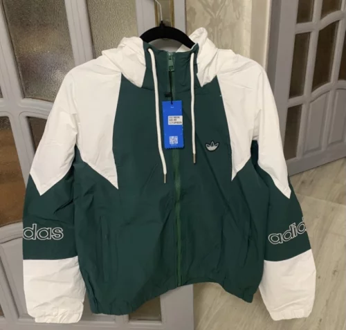 Куртку Adidas