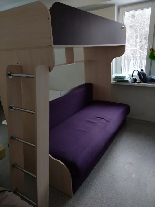 Кровать с диваном 2-хъярусная