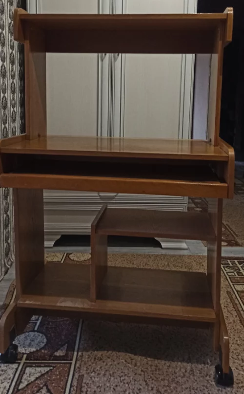 Стол компьютерный