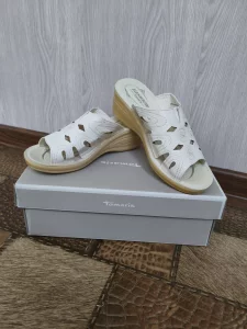 Женские босоножки р36