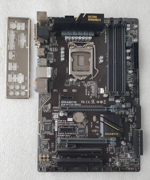 Материнская плата 1151 v1