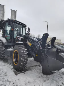 Услуги экскаватора-погрузчика с гидромолотом и гидробуром