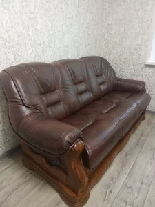 Диван кожанный