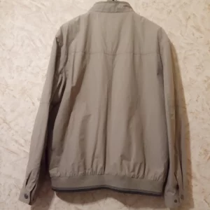 Куртка ветровка, р-р 54