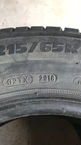 Покрышки грузолегковые 215/65/16с Michelin
