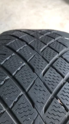 Легковые зимние шины 245/45/19 Continental