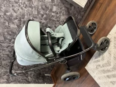Коляску Carrello Ultimo 2в1