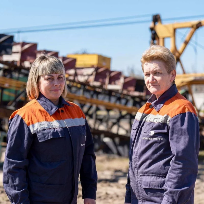 В Год женщины — о женской стойкости: работницы «Бобруйских тепловых сетей» о труде в цехе добычи торфа