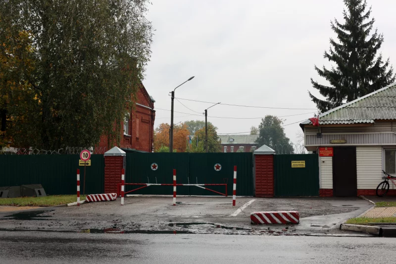 Школьники в гостях у зенитчиков и бобруйских военных реконструкторов