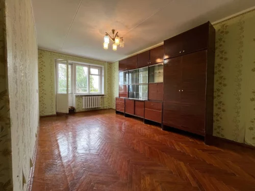 3-комнатная квартира на ул. К. Маркса, д. 326, 4-й эт. 5-эт. дома
