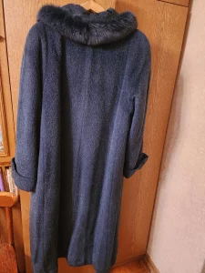 Пальто 56р  - 10 руб