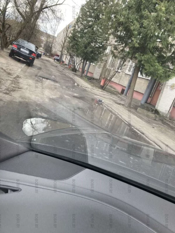 Каждый день,езжу в сад,машина просто может там оставить,колёса или подвеску,не говоря о,том,что и ходить невозможно.Интернациональная 34 б.