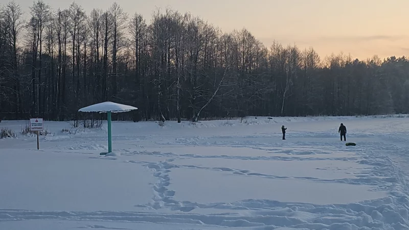 Каток расширен, но выход на лед запрещен