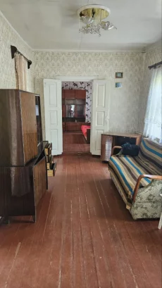 Часть благоустроенного дома в городе по ул. Колхозной
