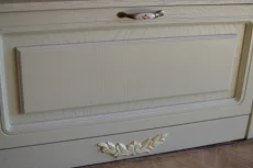 Комод из массива дуба