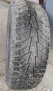Резина зима 215 /65 r17