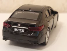 Тойота Камри металлическая машинка