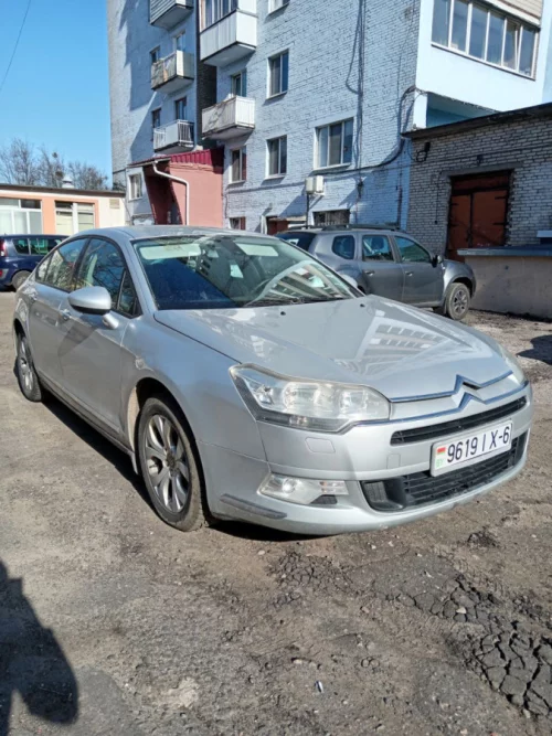 Авто в аренду Citroen C5 2010 года