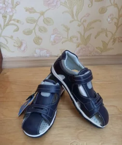 Новую обувь для мальчика