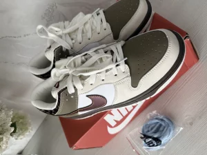 Кроссовки nike