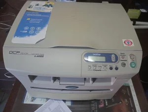 МФУ Brother DCP-7010R лазерный, черно-белый