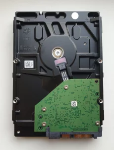 Жесткий дик 1000Гб