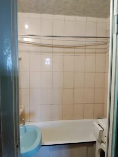 1 комнатную квартиру на длительный срок