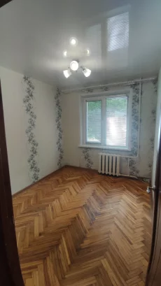 Трёхкомнатная квартира по ул. Орджоникидзе, д. 10