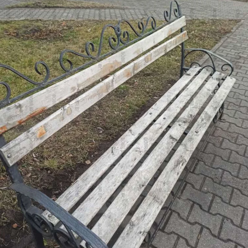 Давно требует окраски...