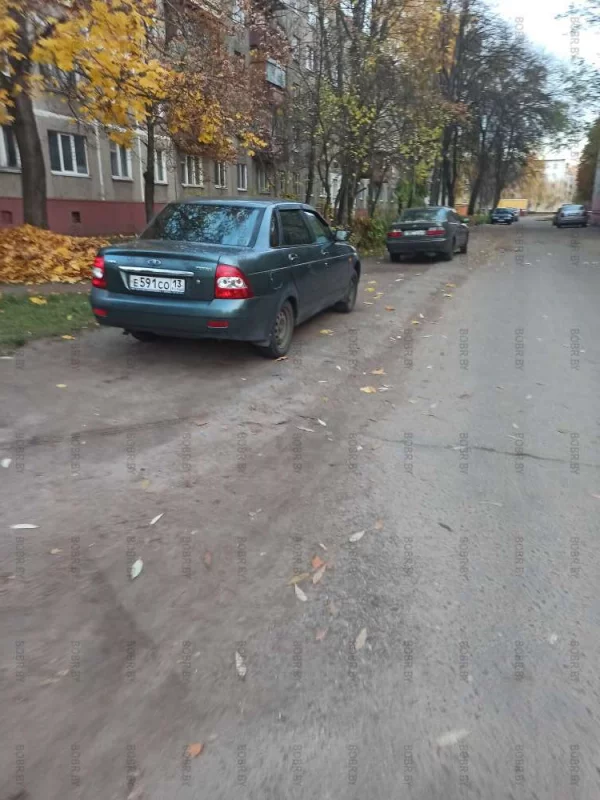 Почему люди не любят свои дворы?