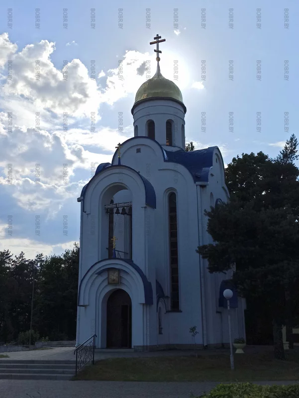 Часовня на перекрестке ул. Крылова и ул.. Минская