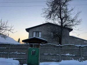 Дом с коммуникациями по ул. Белинского. Цена снижена