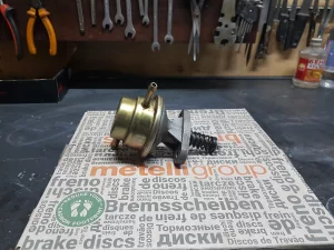 Бензонасос Опель Аскона