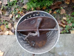 Кормушка рыболовная