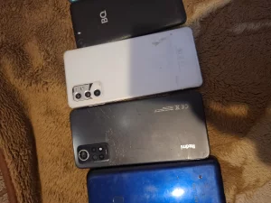 Телефона на запчасти