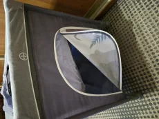 Кроватку-манеж двухярусную продам