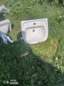 Умывальники, басне для унитаза